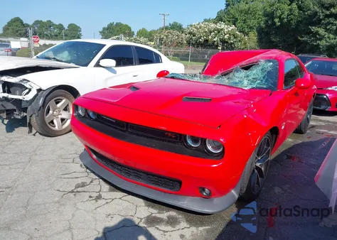2015 Dodge Challenger R/T Scat Pack из США, поврежденный, VIN 2C3CDZFJXFH913329
